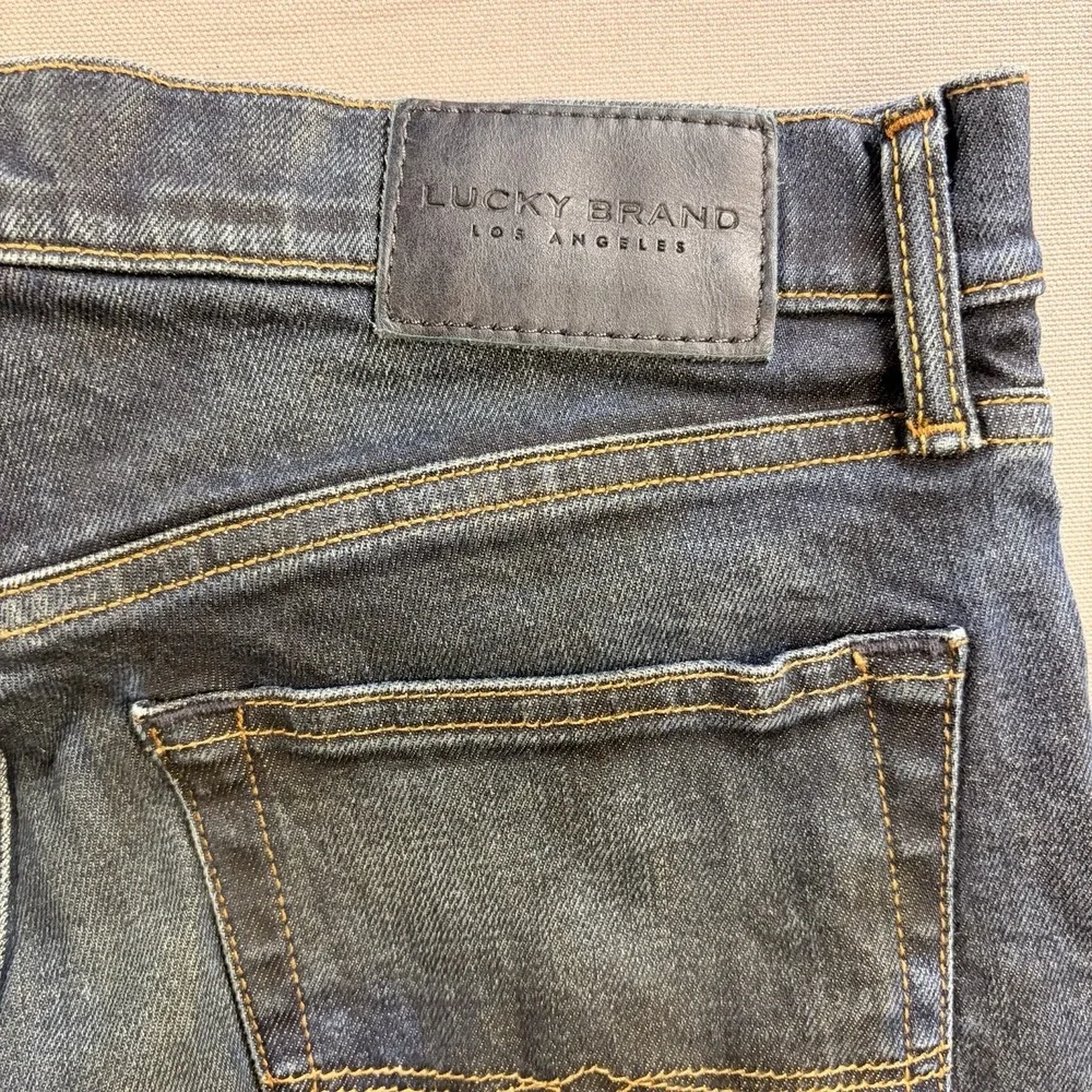 Lucky Brand 121 Slim Straight Stretch Blue Denim Jeans Mens 32x32 Medium Wash